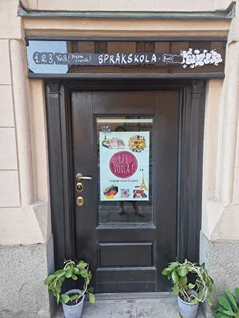 123 Voilà language school entrance